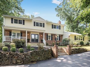 114 Smoke Rise Dr, Warren, NJ 07059