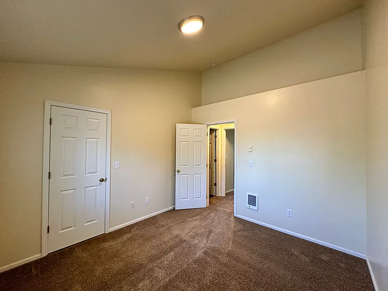 2607 S Cloverleaf Loop #2607 — Photo 38