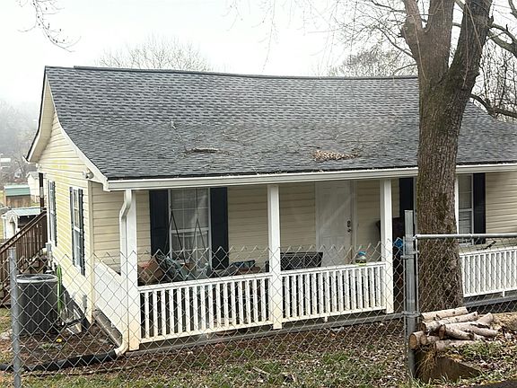 3rd image of 746 S Walnut St