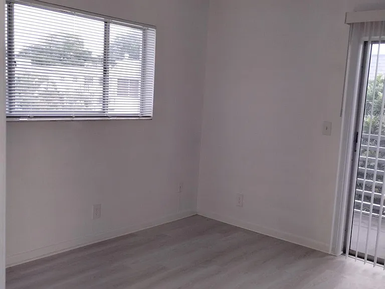 2880 Lake Osborne Dr #209 — Photo 15