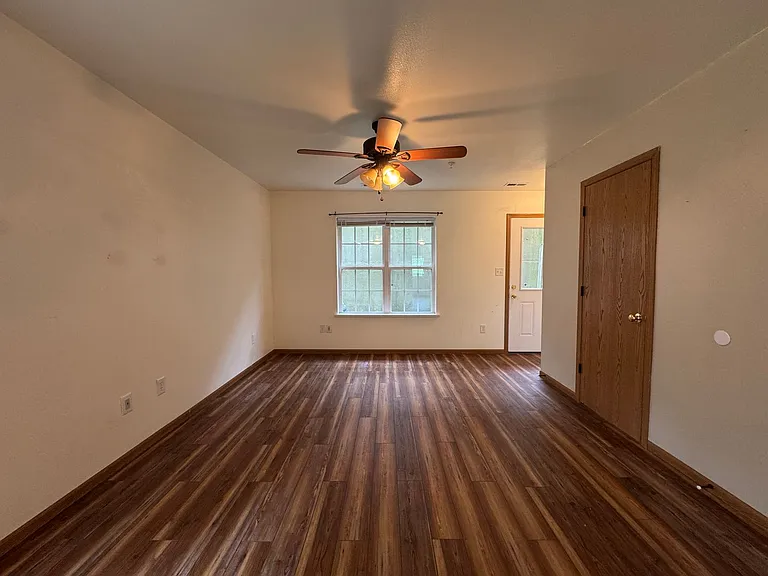 700 Hillside Rd — Photo 9