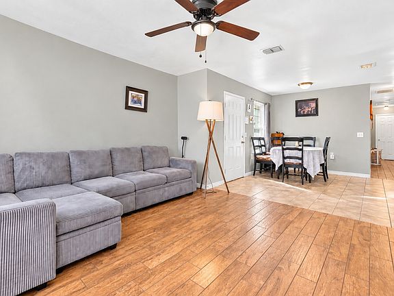 3rd image of 2603 Custer Dr