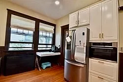 3 bed, 1.0 bath, 1600 sqft, $2,900 — Photo 4