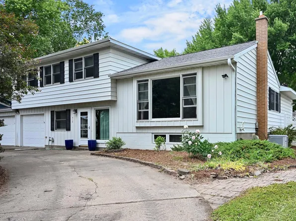 418 Hiawatha Blvd, Winona, MN 55987