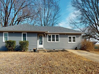 6608 Monsees Dr, Sedalia, MO, 65301