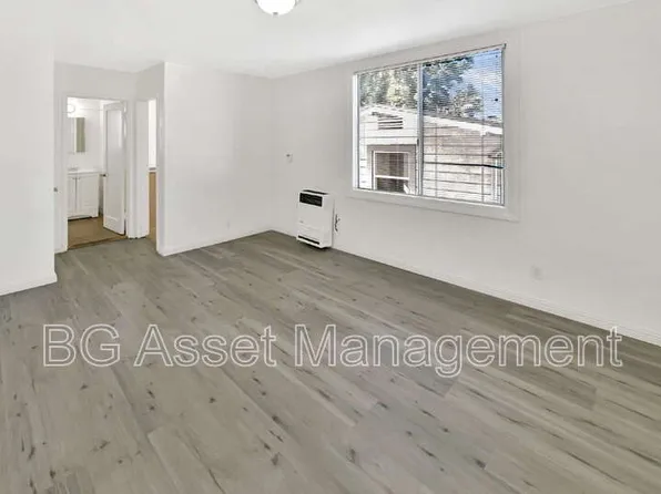 2039 Macarthur Blvd, Oakland, CA