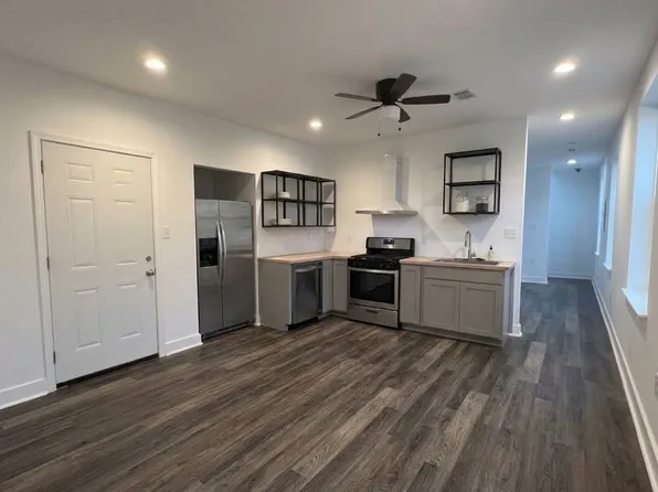 1400 Hollins St #2, Baltimore, MD 21223