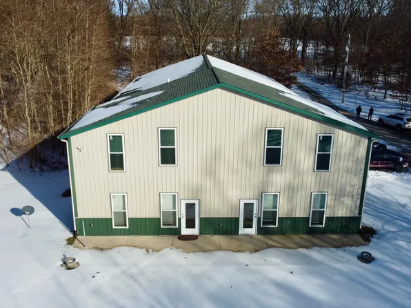 3060 Chabot Rd, Benton Harbor, MI 49022