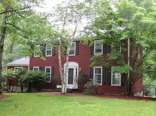 14 Garry Dr, Medfield, MA 02052