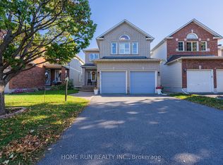 17 Rodeo Dr, Ottawa, ON K2J 4Z3