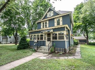 300 7th St, Farmington, MN 55024