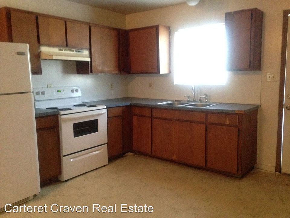 2nd image of 223 Wynne Rd
