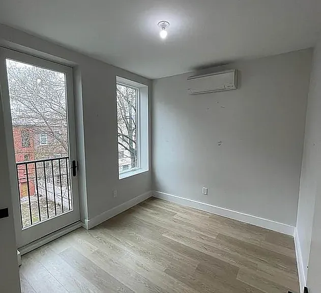 727 Dekalb Ave #3A — Photo 9