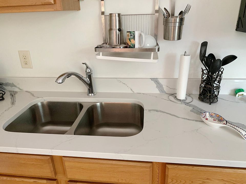New marble countertop and sink