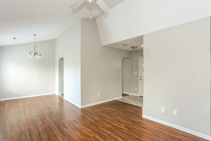 3807 Gold Nugget Ct — Photo 3