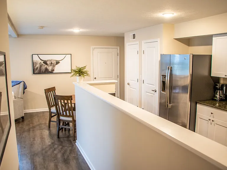 Latham Apartments — Photo 100