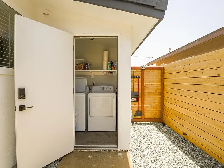 1113 Cypress Ave — Photo 38