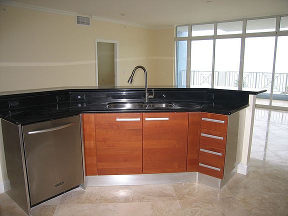 4th image of 701 S Ocean Way APT 407