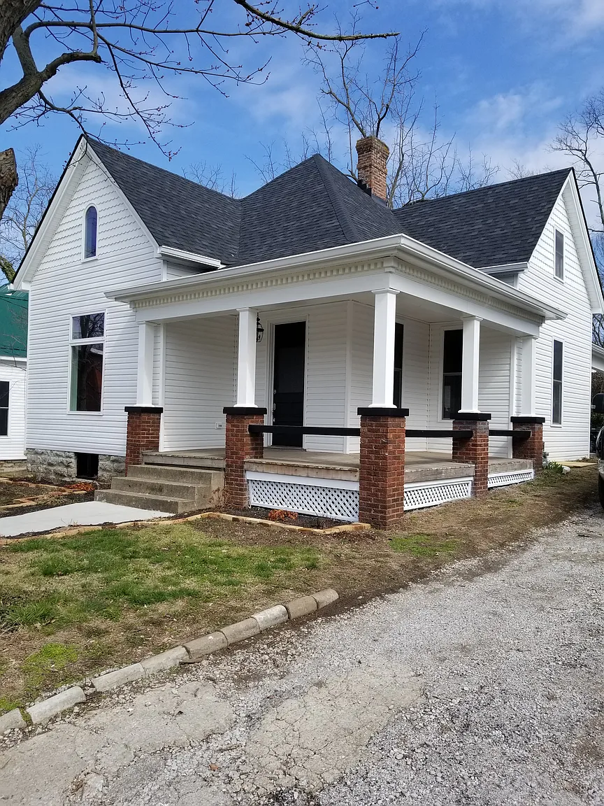 422 Dudley Ave photo 1
