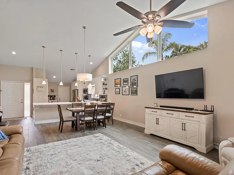 1401 Mahogany Pl — Photo 4