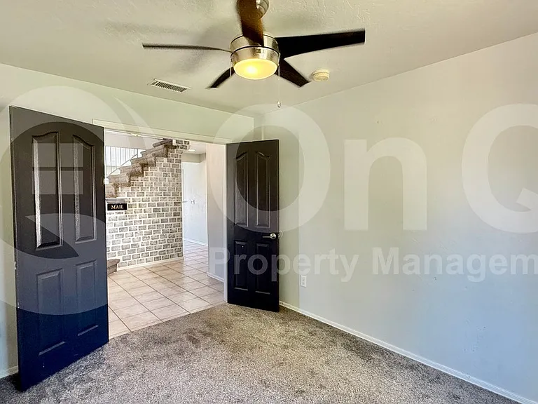 2075 E Appaloosa Rd — Photo 10