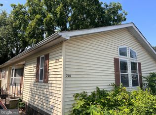 705 Dogwood Dr, Green Lane, PA 18054