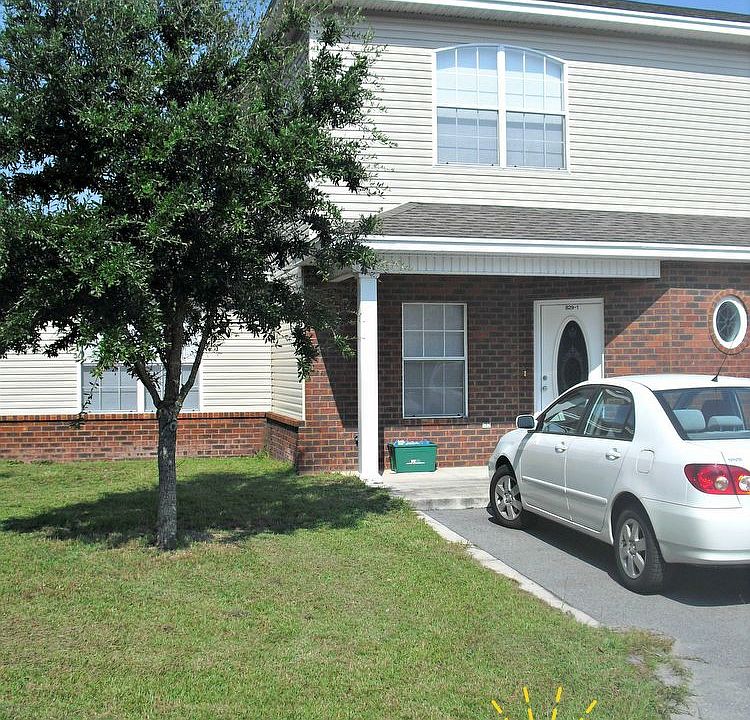 1st image of 829 Fairview Dr