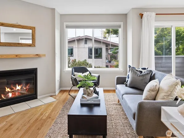 2641 NW 57th Street #A, Seattle, WA 98107