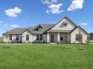 811 Charro Rd, Waxahachie, TX 75165