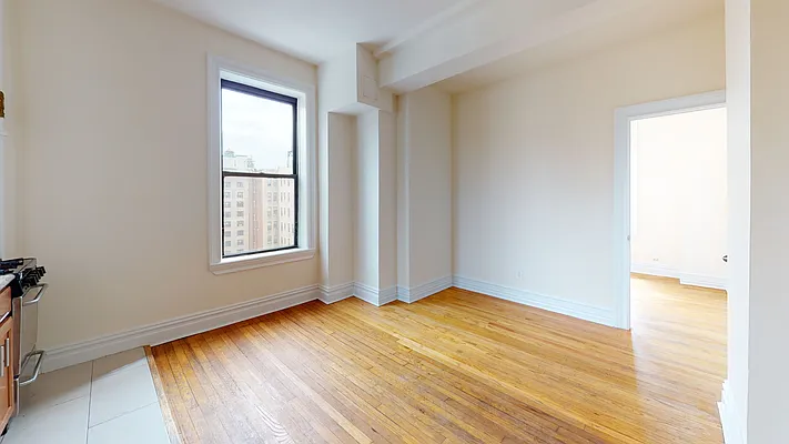 Rented by Bond New York | media 9