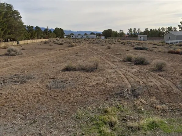5671 S Corrine St, Pahrump, NV 89048