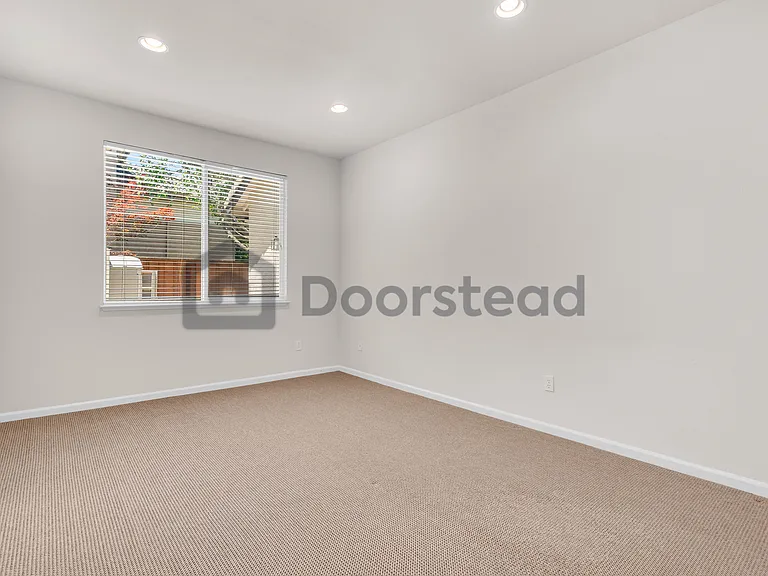 513 Winding Brook Ct — Photo 20
