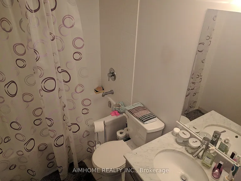 36 Lisgar St #732 — Photo 7