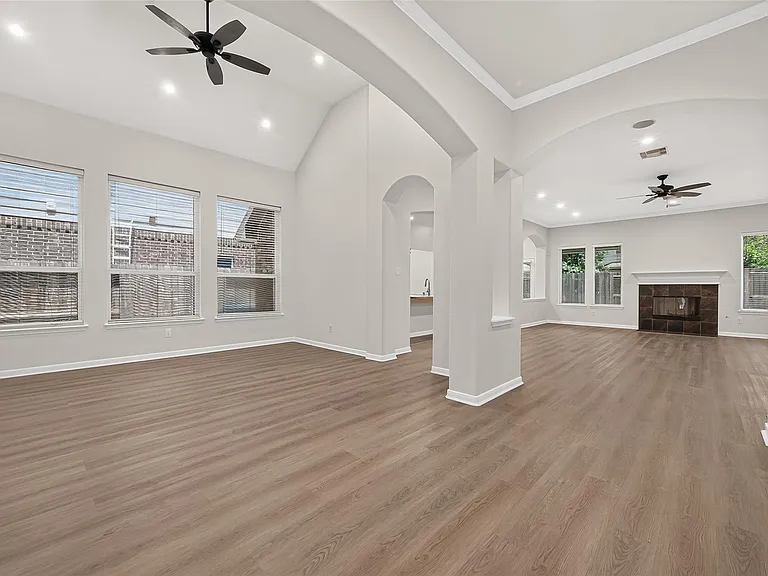 5607 Granite Falls Ln — Photo 11
