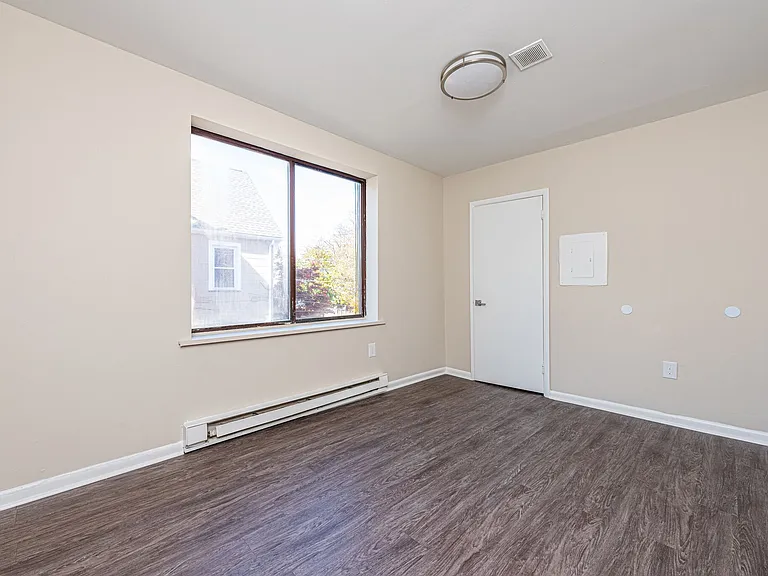 306 Main St #6 — Photo 25