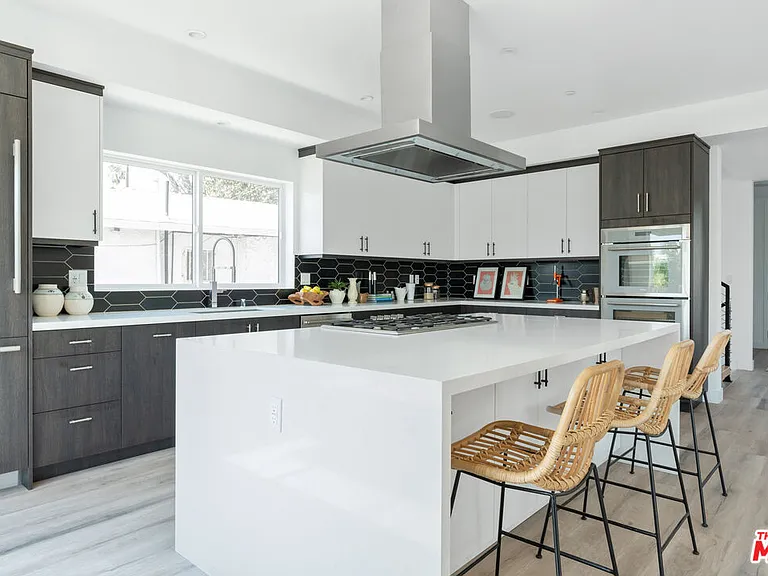 2512 Berkeley Ave — Photo 15