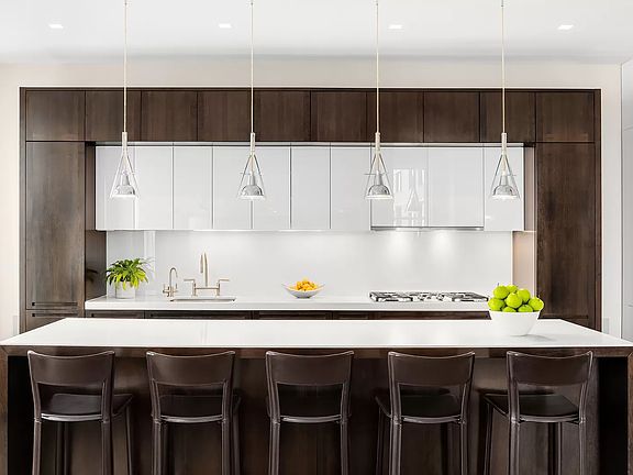 3rd image of 366 Broadway APT 8D