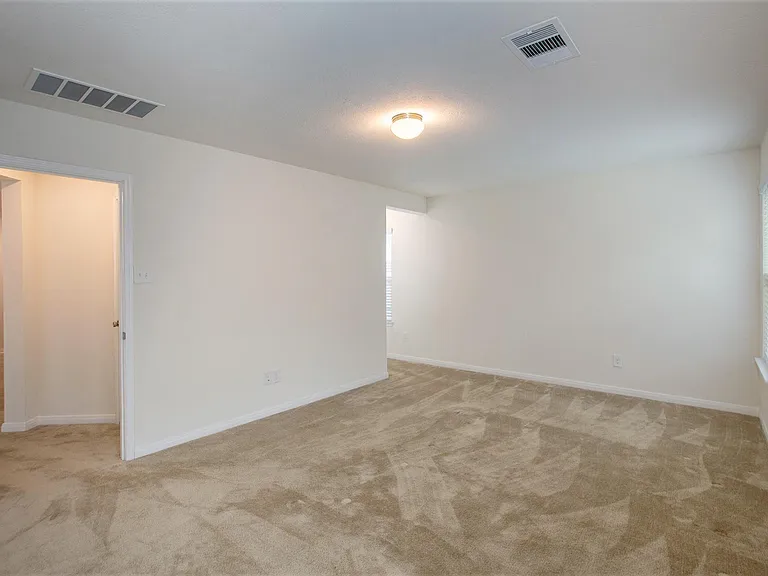 6855 Knoll Spring Way — Photo 10