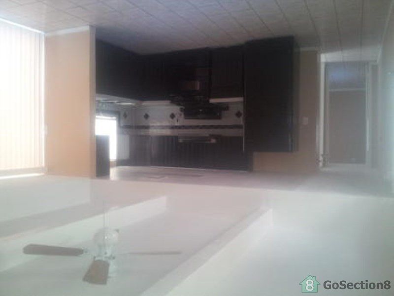 2nd image of 528 James St Unit C
