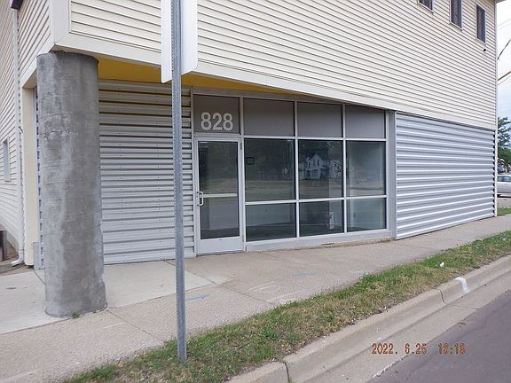 5th image of 824 Portage St