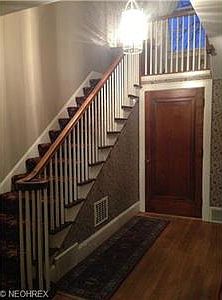3rd image of 831 Forest Dr