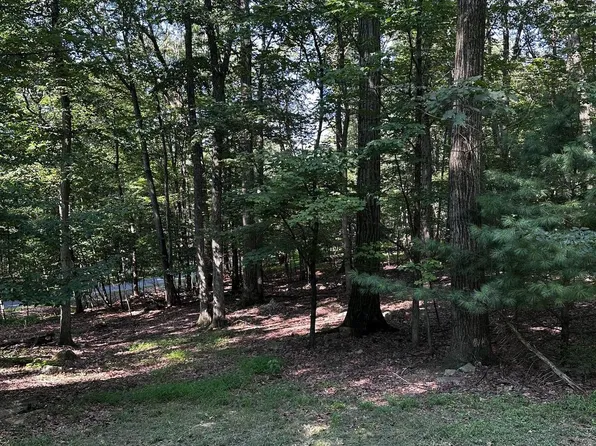 2505 Wagonwheel Dr, Auburn, PA 17922