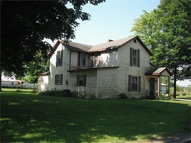 1st image of 365 E County Road 400 N