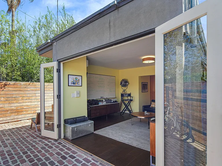 671 Oxford Ave — Photo 30