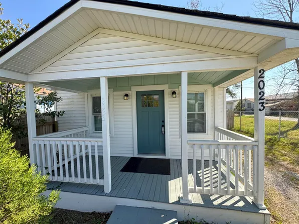 2023 Hugo Ave, North Charleston, SC 29405