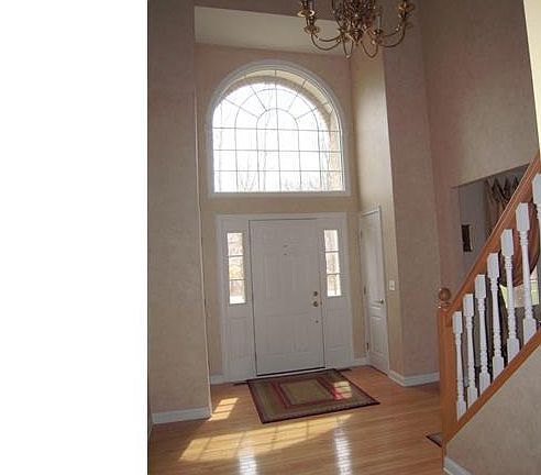 5th image of 16680 Victoria Dr