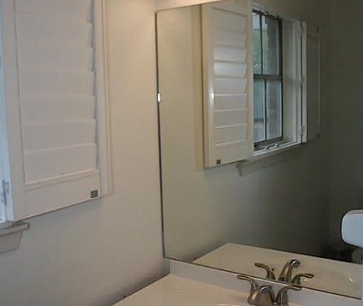 4th image of 9003 Gaylord St #14