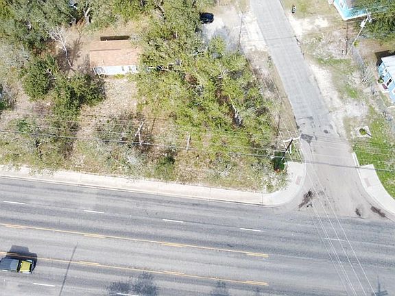 3rd image of 520 W Market St