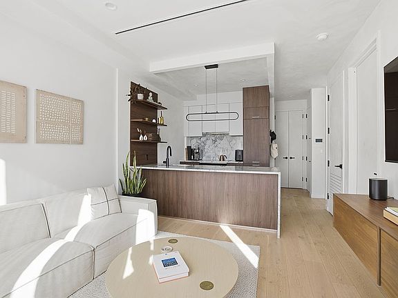 2nd image of 88 Herbert St Unit Penthouse