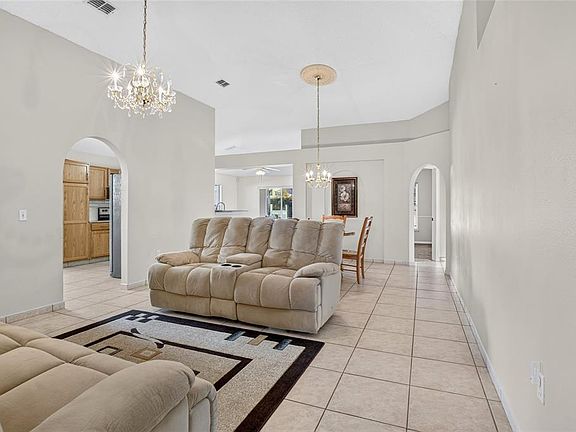 4th image of 16111 WILKINSON DRIVE